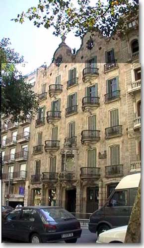 Casa Calvet Pictures Of Barcelona Sagrada Familia La Pedrera Park Guell